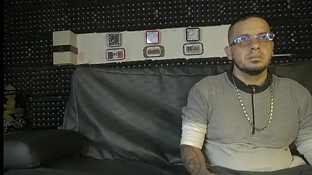 Snapshot of Dulce_yors chatting on 02.12.25 Dulce yors online show from 02.12.25