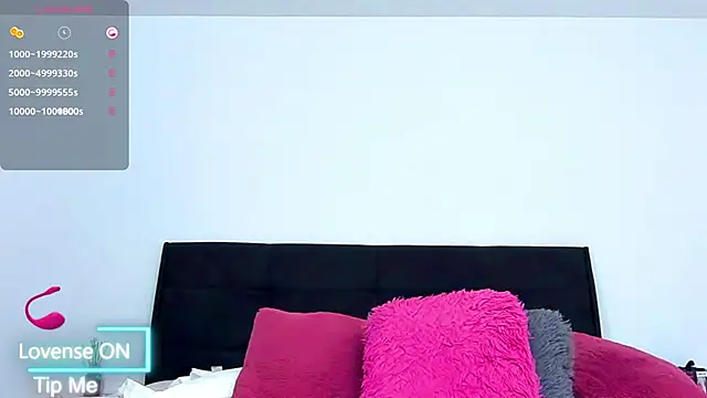 SelenaWest online show from 10.09.25