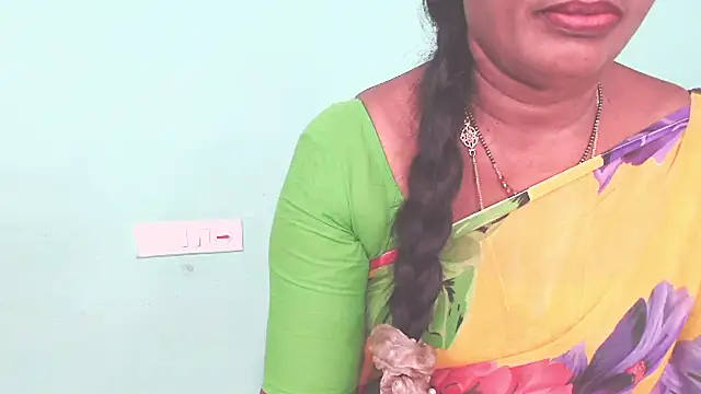 Snapshot of shrutitelugu69 chatting on 07.01.26 shrutitelugu69 online show from 07.01.26