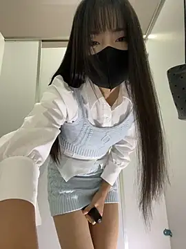 Snapshot of Asia-Lynn chatting on 11.08.25 Asia-Lynn online show from 11.08.25