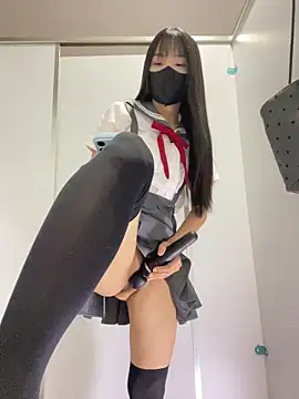 Snapshot of Asia-Lynn chatting on 11.12.25 Asia-Lynn online show from 11.12.25