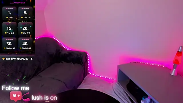 Snapshot of babykeeee chatting on 01.07.25 babykeeee online show from 01.07.25