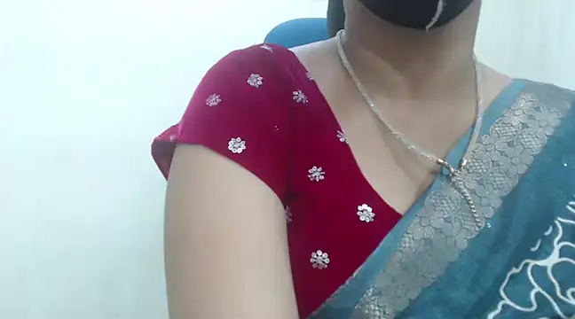 Lovely Siri 23 online show from 01.12.25