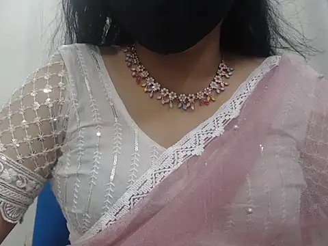 Snapshot of Lovely_Siri_23 chatting on 03.28.26 Lovely Siri 23 online show from 03.28.26