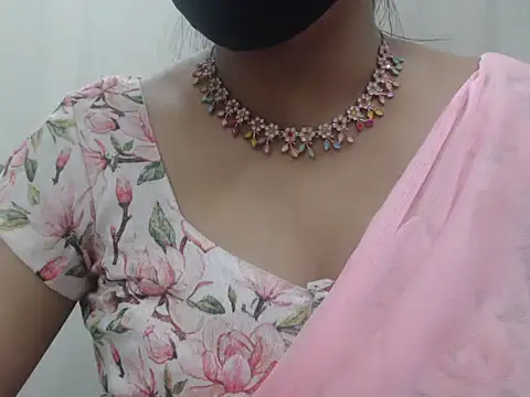 Snapshot of Lovely_Siri_23 chatting on 03.29.26 Lovely Siri 23 online show from 03.29.26