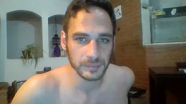 Snapshot of Stevenson988 chatting on 10.11.25 Stevenson988 online show from 10.11.25