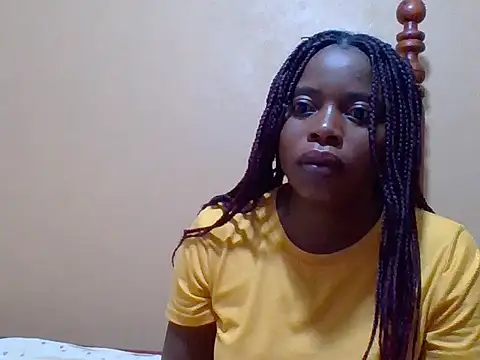 Snapshot of sweetbabra1 chatting on 10.19.25 sweetbabra1 online show from 10.19.25