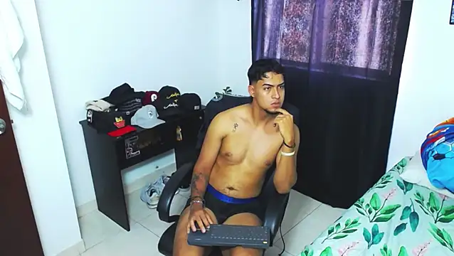 Snapshot of matias_bianco chatting on 01.04.25 matias bianco online show from 01.04.25