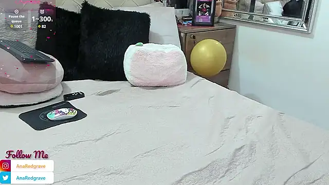 Snapshot of AnnaRedgrave chatting on 12.03.24 AnnaRedgrave online show from 12.03.24