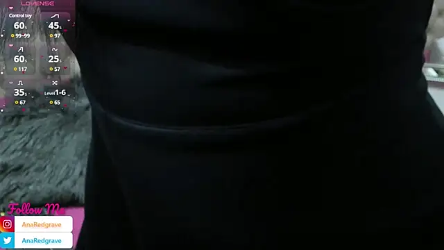 Snapshot of AnnaRedgrave chatting on 03.09.25 AnnaRedgrave online show from 03.09.25