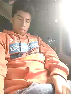 Snapshot of Alexander9827 chatting on 12.05.24 Alexander9827 online show from 12.05.24