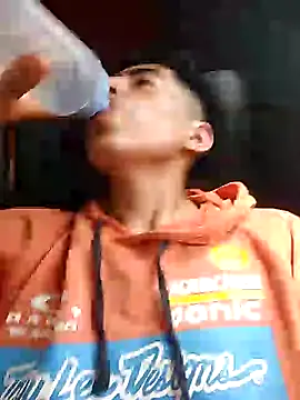 Snapshot of Alexander9827 chatting on 01.10.25 Alexander9827 online show from 01.10.25