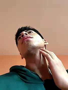 Snapshot of Alexander9827 chatting on 11.23.25 Alexander9827 online show from 11.23.25