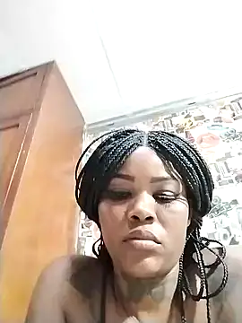 Snapshot of Alissamore3 chatting on 02.06.25 Alissamore3 online show from 02.06.25
