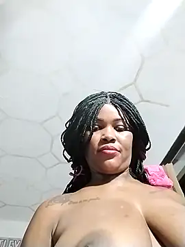 Snapshot of Alissamore3 chatting on 03.18.25 Alissamore3 online show from 03.18.25