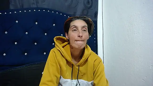 anyu1306 online show from 02.01.25