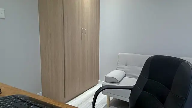 BrettJ81 online show from 11.23.25