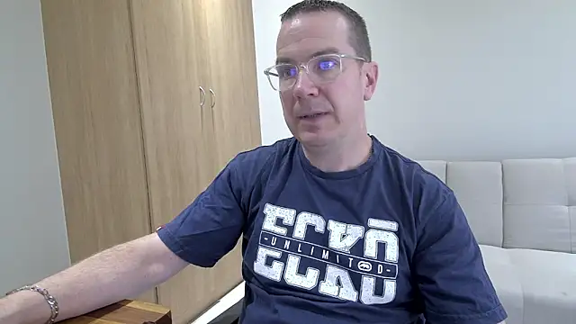 BrettJ81 online show from 03.24.26