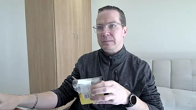 BrettJ81 online show from 05.23.26
