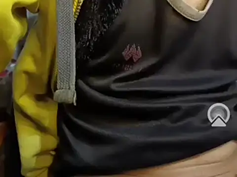 Snapshot of BrownBoy69666 chatting on 12.17.24 BrownBoy69666 online show from 12.17.24