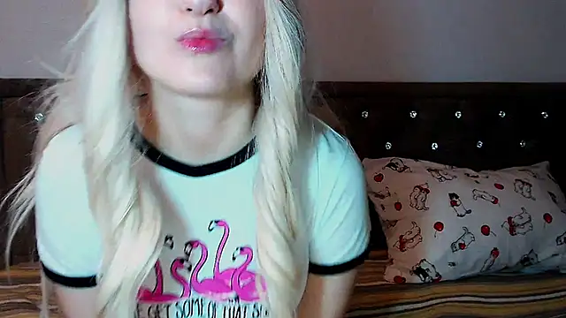 Sara4uu online show from 09.15.25