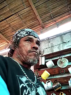 Snapshot of kvr27 chatting on 11.13.25 kvr27 online show from 11.13.25