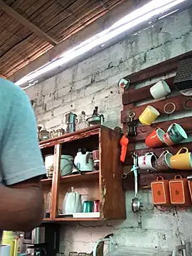 Snapshot of kvr27 chatting on 11.23.25 kvr27 online show from 11.23.25