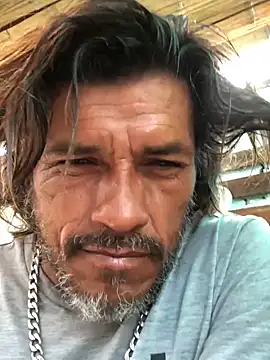 Snapshot of kvr27 chatting on 11.26.25 kvr27 online show from 11.26.25