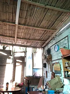 Snapshot of kvr27 chatting on 11.30.25 kvr27 online show from 11.30.25