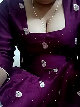 Snapshot of 09punjabi chatting on 11.05.25 09punjabi online show from 11.05.25