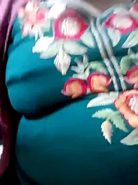 Snapshot of 09punjabi chatting on 12.16.25 09punjabi online show from 12.16.25