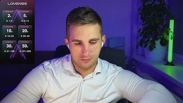 Snapshot of Sweeet__boy chatting on 09.13.25 Sweeet boy online show from 09.13.25