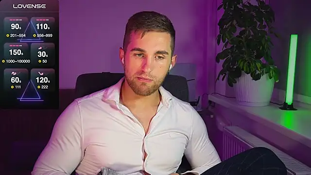 Snapshot of Sweeet__boy chatting on 10.10.25 Sweeet boy online show from 10.10.25