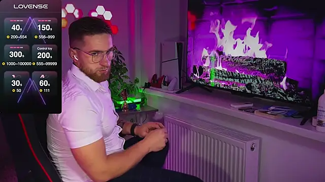 Snapshot of Sweeet__boy chatting on 11.18.25 Sweeet boy online show from 11.18.25