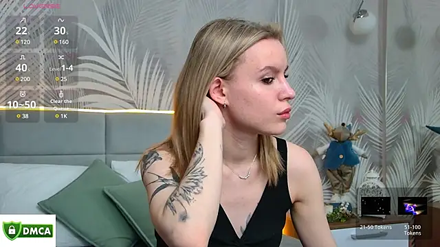 Snapshot of AmaliaBell chatting on 01.12.25 AmaliaBell online show from 01.12.25