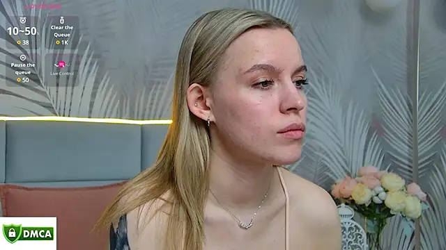 Snapshot of AmaliaBell chatting on 01.24.25 AmaliaBell online show from 01.24.25