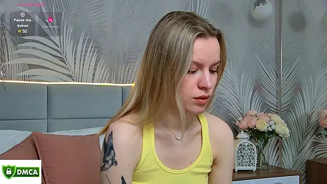 Snapshot of AmaliaBell chatting on 03.05.25 AmaliaBell online show from 03.05.25