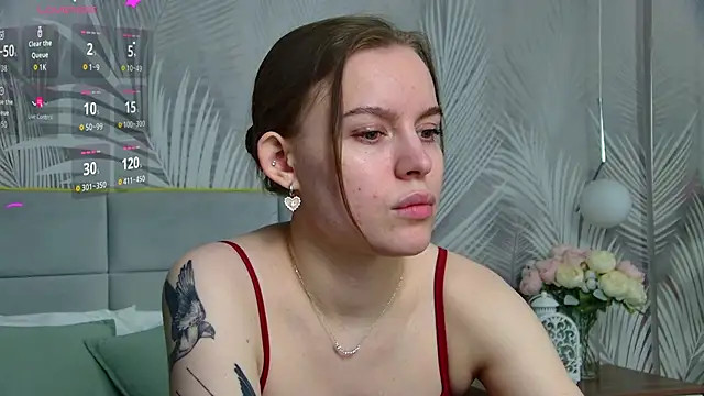 Snapshot of AmaliaBell chatting on 09.23.25 AmaliaBell online show from 09.23.25