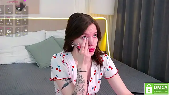 Snapshot of AmaliaBell chatting on 09.26.25 AmaliaBell online show from 09.26.25