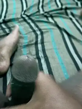 Snapshot of u_wan_me chatting on 12.02.24 u wan me online show from 12.02.24