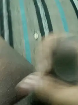 Snapshot of u_wan_me chatting on 12.16.24 u wan me online show from 12.16.24