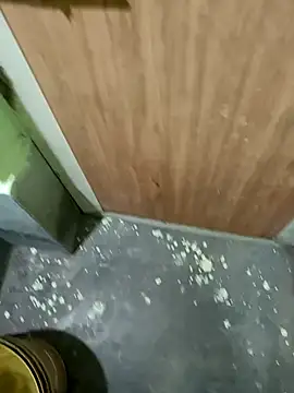 Snapshot of u_wan_me chatting on 12.23.24 u wan me online show from 12.23.24