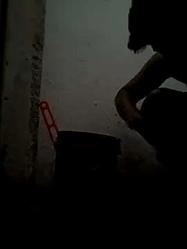 Snapshot of u_wan_me chatting on 12.24.24 u wan me online show from 12.24.24