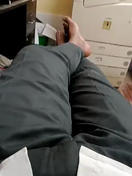 Snapshot of u_wan_me chatting on 12.25.24 u wan me online show from 12.25.24