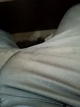 Snapshot of u_wan_me chatting on 02.14.25 u wan me online show from 02.14.25