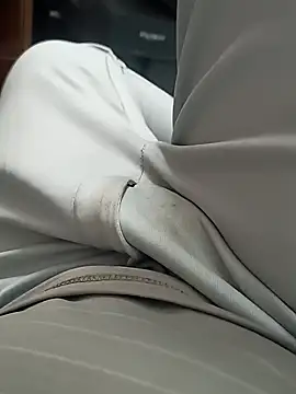 Snapshot of u_wan_me chatting on 02.18.25 u wan me online show from 02.18.25