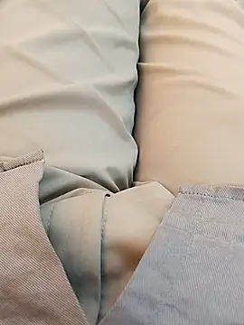 Snapshot of u_wan_me chatting on 03.04.25 u wan me online show from 03.04.25