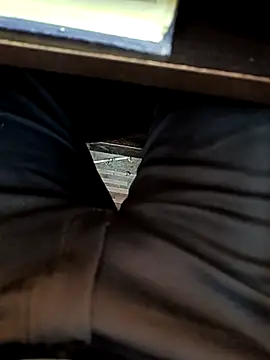 Snapshot of u_wan_me chatting on 03.17.25 u wan me online show from 03.17.25