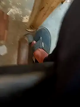 Snapshot of u_wan_me chatting on 10.07.25 u wan me online show from 10.07.25