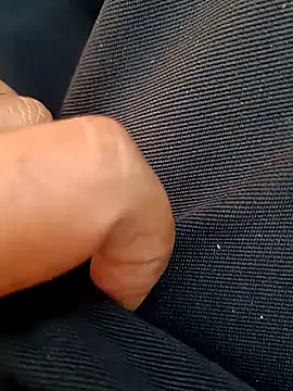 Snapshot of u_wan_me chatting on 10.08.25 u wan me online show from 10.08.25